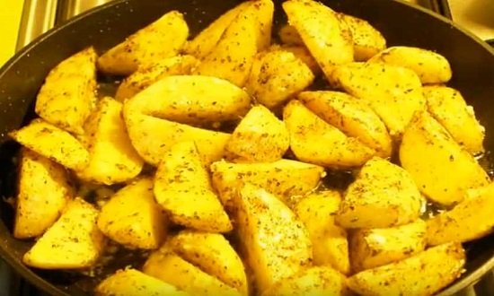 Рецепты жареной картошки с грибами на сковороде с фотографиями Рецепты жареной картошки с грибами на сковороде с фотографиями