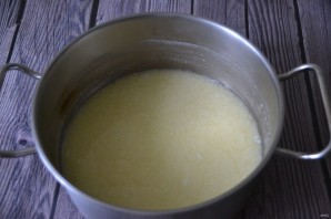 Норвежский коричневый сыр Норвежский коричневый сыр