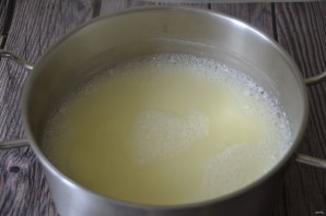 Норвежский коричневый сыр Норвежский коричневый сыр