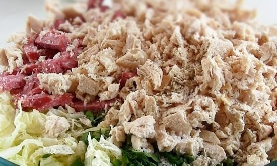 Рецепты приготовления вкусного салата «Муравейник» с мясом в домашних условиях Рецепты приготовления вкусного салата «Муравейник» с мясом в домашних условиях