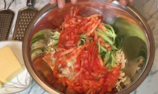 Рецепты приготовления вкусного салата «Муравейник» с мясом в домашних условиях Рецепты приготовления вкусного салата «Муравейник» с мясом в домашних условиях