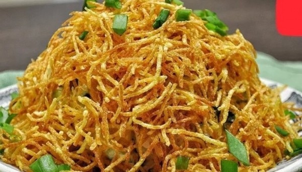 Рецепты приготовления вкусного салата «Муравейник» с мясом в домашних условиях Рецепты приготовления вкусного салата «Муравейник» с мясом в домашних условиях