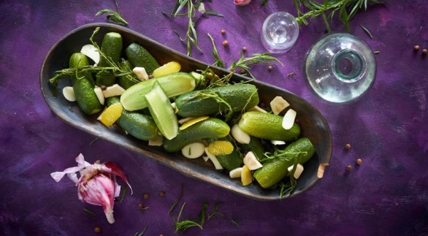 Соленые огурцы с пряными травами, пошаговый рецепт с фото