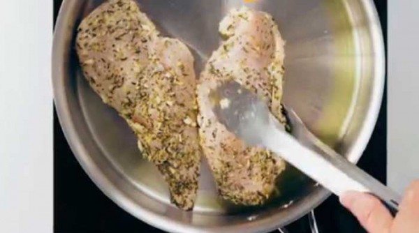 Куриная грудка на сковороде с овощами, простой и вкусный рецепт Куриная грудка на сковороде с овощами, простой и вкусный рецепт