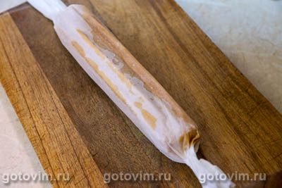 Сладкая колбаска из соломки со сливочной «Коровкой» Сладкая колбаска из соломки со сливочной «Коровкой»