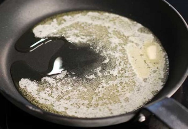 Стейк из свинины на сковороде, рецепт приготовления на кости в домашних условиях  Стейк из свинины на сковороде, рецепт приготовления на кости в домашних условиях