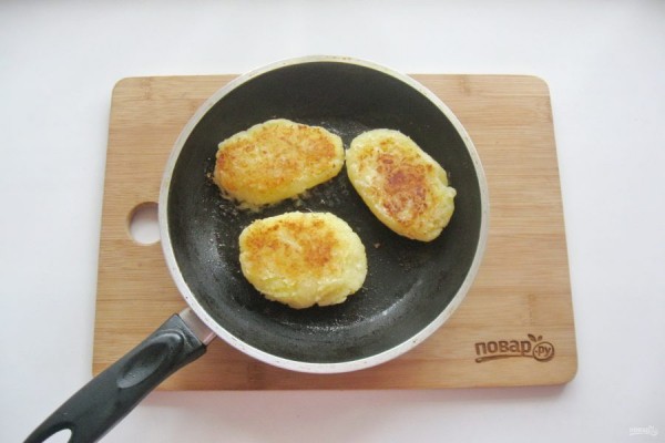 5 рецептов картофельных оладий с начинкой        