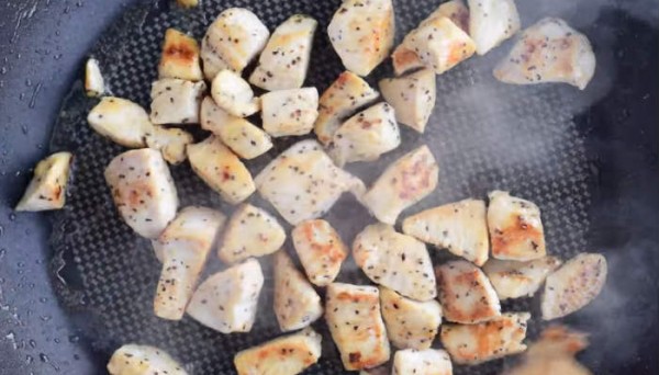 Курица с овощами на сковороде — рецепт с кисло-сладким соусом терияки Курица с овощами на сковороде — рецепт с кисло-сладким соусом терияки