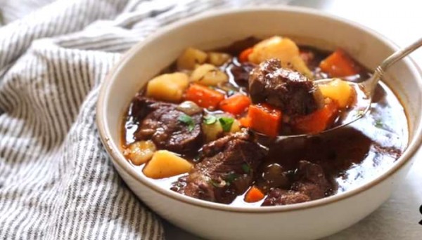  Говядина тушеная с картошкой в кастрюле, пошаговый рецепт с фотографиями