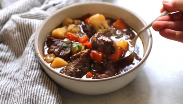  Говядина тушеная с картошкой в кастрюле, пошаговый рецепт с фотографиями
