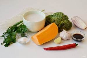 Азиатский суп с тыквой и брокколи