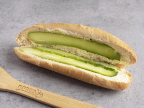 Багет с тунцом Багет с тунцом