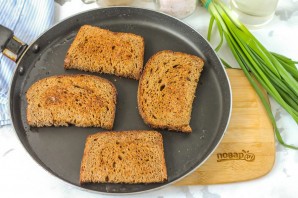 Брускетта с гуакамоле и креветками