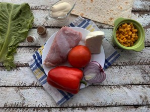 Буррито с курицей в лаваше