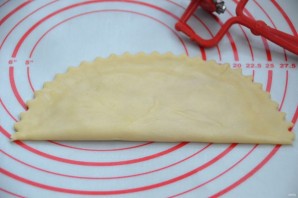 Чебуреки с рыбой Чебуреки с рыбой