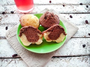 Двухцветные кексы Двухцветные кексы