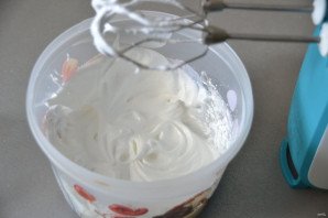 Французская ватрушка с безе Французская ватрушка с безе