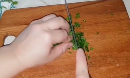 Греческий салат с пекинской капустой, сыром фетой и оливками — 10 домашних рецептов Греческий салат с пекинской капустой, сыром фетой и оливками — 10 домашних рецептов