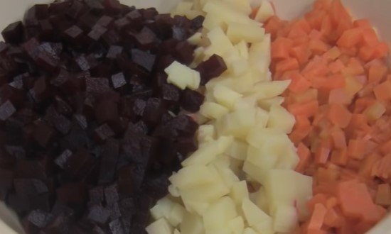 Как приготовить винегрет с селёдкой по классическим рецептам Как приготовить винегрет с селёдкой по классическим рецептам