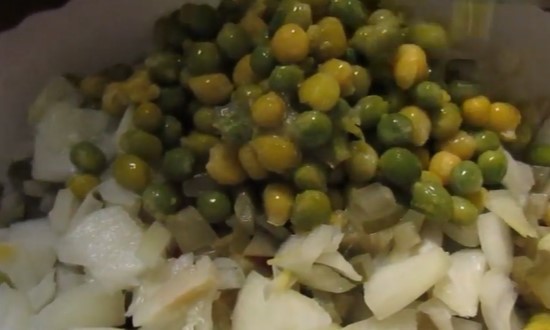 Как приготовить винегрет с селёдкой по классическим рецептам Как приготовить винегрет с селёдкой по классическим рецептам