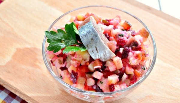 Как приготовить винегрет с селёдкой по классическим рецептам Как приготовить винегрет с селёдкой по классическим рецептам