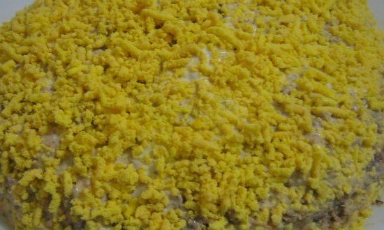 Классический салат «Мимоза» — рецепты с рисом, консервированной рыбой и яйцом Классический салат «Мимоза» — рецепты с рисом, консервированной рыбой и яйцом