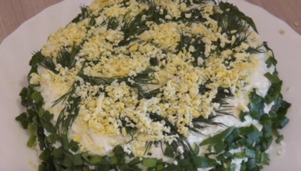 Классический салат «Мимоза» — рецепты с рисом, консервированной рыбой и яйцом Классический салат «Мимоза» — рецепты с рисом, консервированной рыбой и яйцом