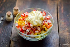 Крабовый салат с семгой