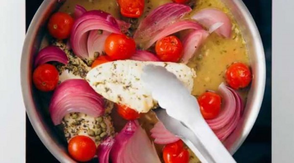 Куриная грудка на сковороде с овощами, простой и вкусный рецепт Куриная грудка на сковороде с овощами, простой и вкусный рецепт