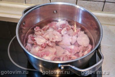 Куриные желудки с карамелизированым луком