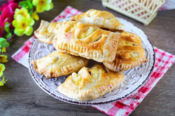 #лучшедома Простейшая выпечка из доступных ингредиентов        