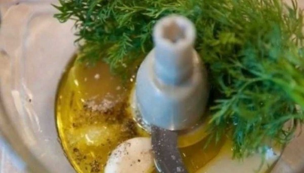 Очень вкусный салат с креветками и кальмарами, самые простые рецепты к празднику Очень вкусный салат с креветками и кальмарами, самые простые рецепты к празднику