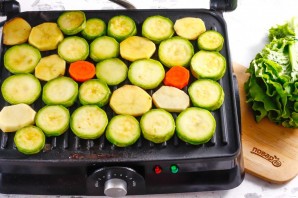 Овощи на электрогриле