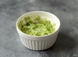 Паштет из зеленого горошка