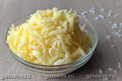 Пицца с грибами и карамелизированным луком