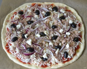 Пицца с рыбными консервами Пицца с рыбными консервами