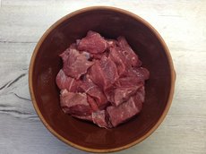 Простой рецепт невероятно нежной говядины в духовке Простой рецепт невероятно нежной говядины в духовке