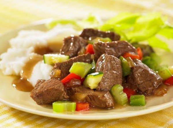 Простой рецепт невероятно нежной говядины в духовке Простой рецепт невероятно нежной говядины в духовке