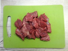 Простой рецепт невероятно нежной говядины в духовке Простой рецепт невероятно нежной говядины в духовке