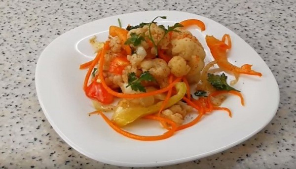 Салат из цветной капусты по-корейски с морковью — очень вкусные рецепты приготовления Салат из цветной капусты по-корейски с морковью — очень вкусные рецепты приготовления