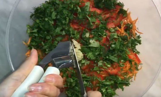 Салат из цветной капусты по-корейски с морковью — очень вкусные рецепты приготовления Салат из цветной капусты по-корейски с морковью — очень вкусные рецепты приготовления