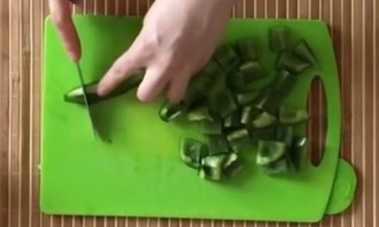 Салат из цветной капусты с помидорами и сыром &mdash; рецепты простые и вкусные с фотографиями