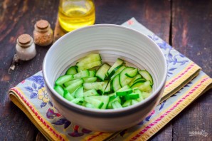 Салат из вешенок и кальмаров