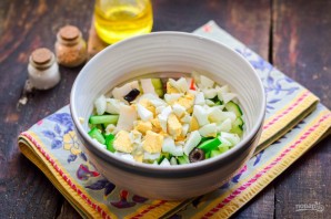 Салат из вешенок и кальмаров