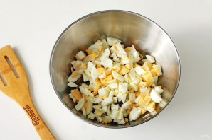 Салат "Каприз" с курицей и грибами