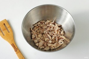 Салат "Каприз" с курицей и грибами