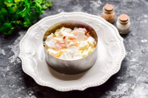 Салат "Мимоза" с кальмарами Салат "Мимоза" с кальмарами