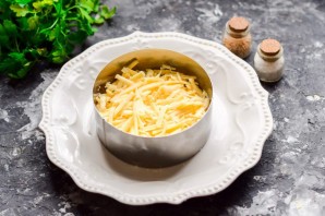 Салат "Мимоза" с кальмарами Салат "Мимоза" с кальмарами