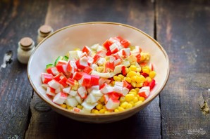 Салат с ананасом и перцем