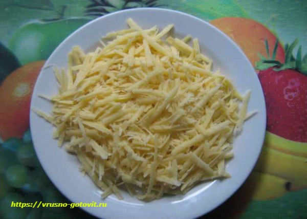 Салат с жареными шампиньонами, кукурузой, яйцом и сыром слоями — очень вкусный рецепт Салат с жареными шампиньонами, кукурузой, яйцом и сыром слоями — очень вкусный рецепт